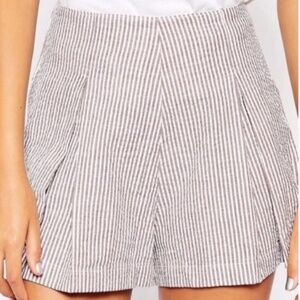 American Apparel Pleated Mini Shorts, xs